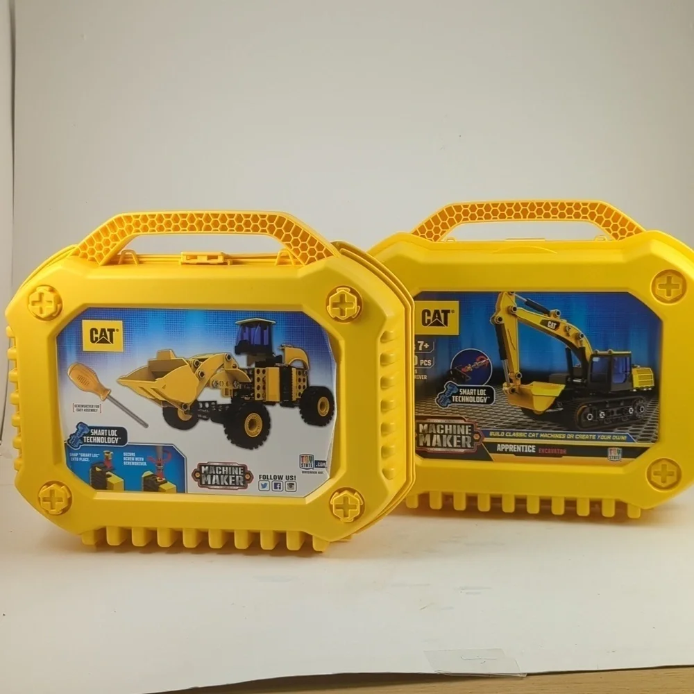 Lot of 2 CAT building sets